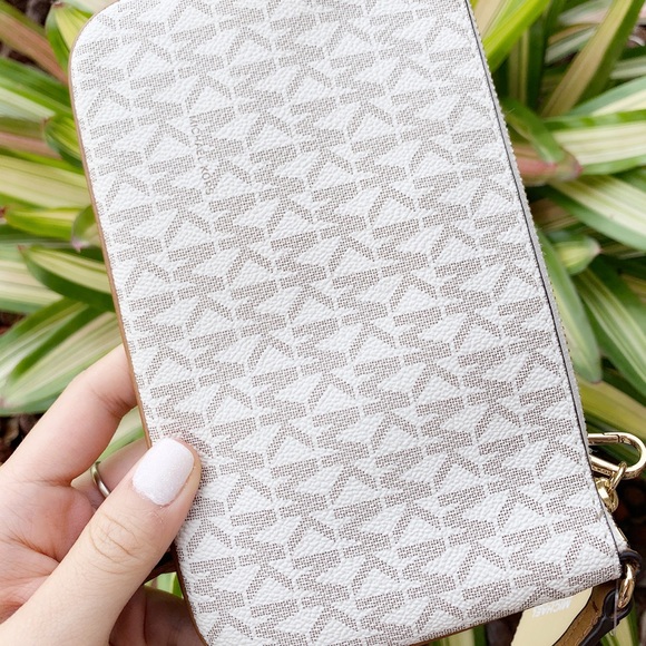 Michael Kors signature tote Wristlet BUNDLE - Picture 5 of 6